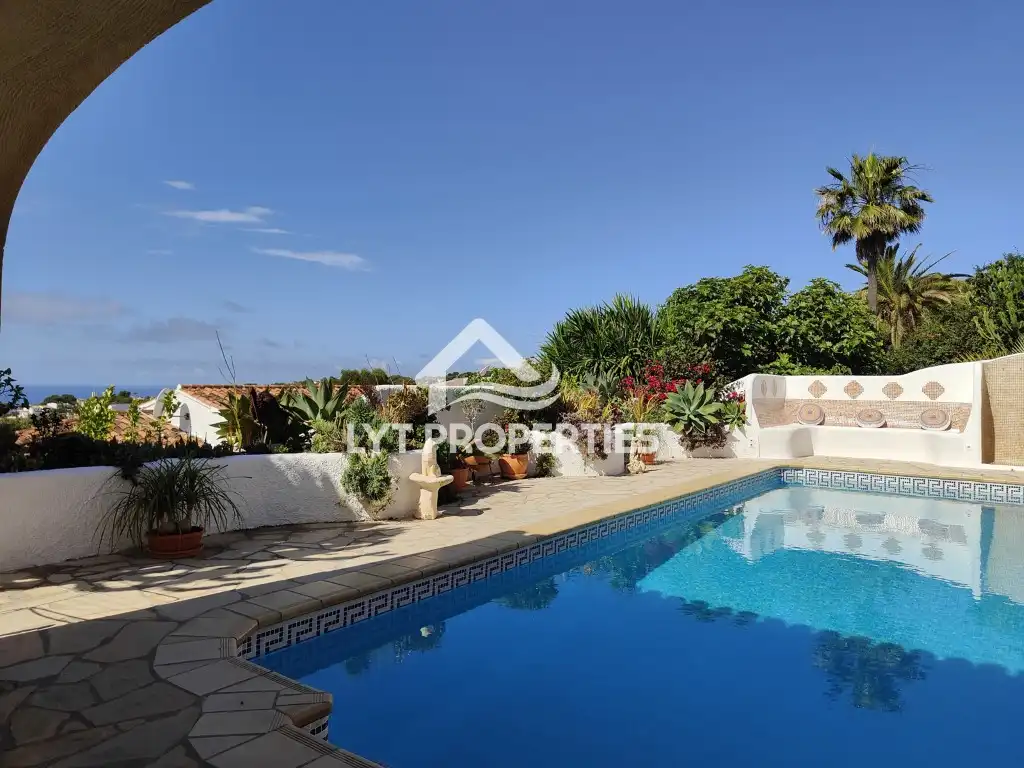 Vista exterior de Casa o xalet en venda en Jávea / Xàbia amb Piscina