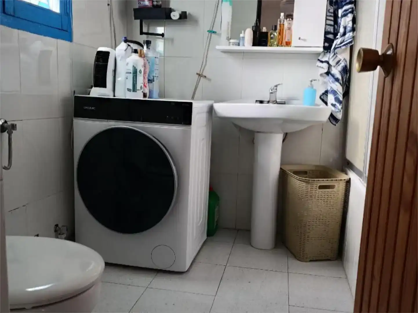 Baño de Piso en venta en Ugíjar con Aire acondicionado