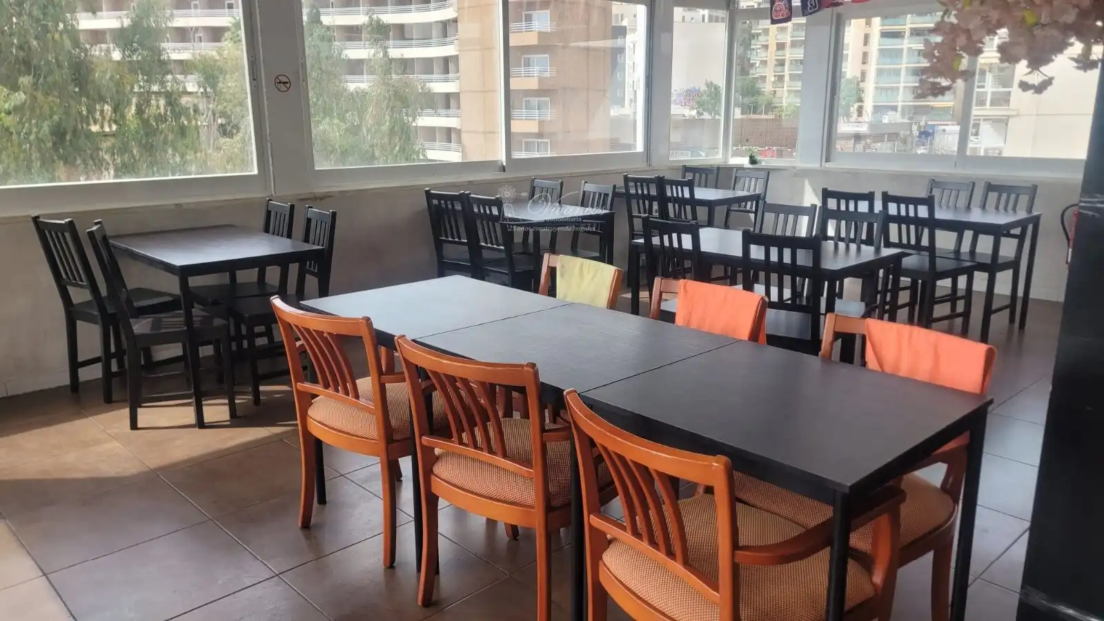 Business premises for transfer in Avenida Joan Miro, imagen 5