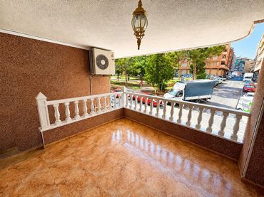 Appartement compact avec balcon à vendre à Centro