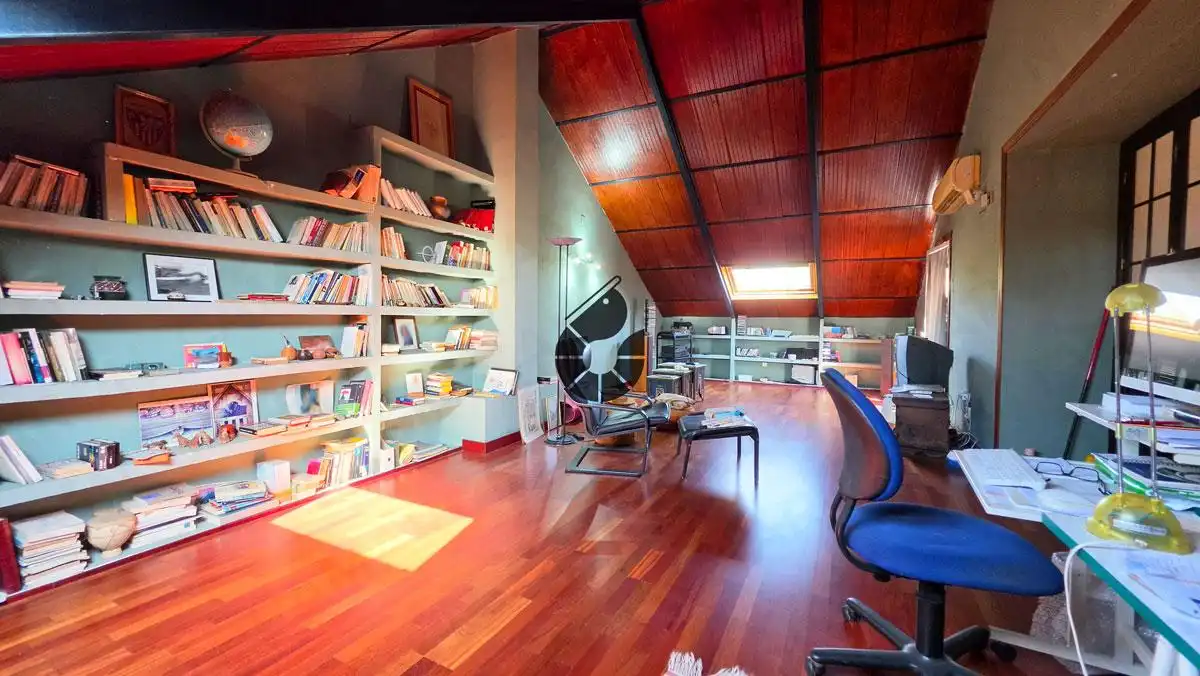 Casa adosada en venta en Mairena del Aljarafe con Aire acondicionado, Jardín privado y Trastero