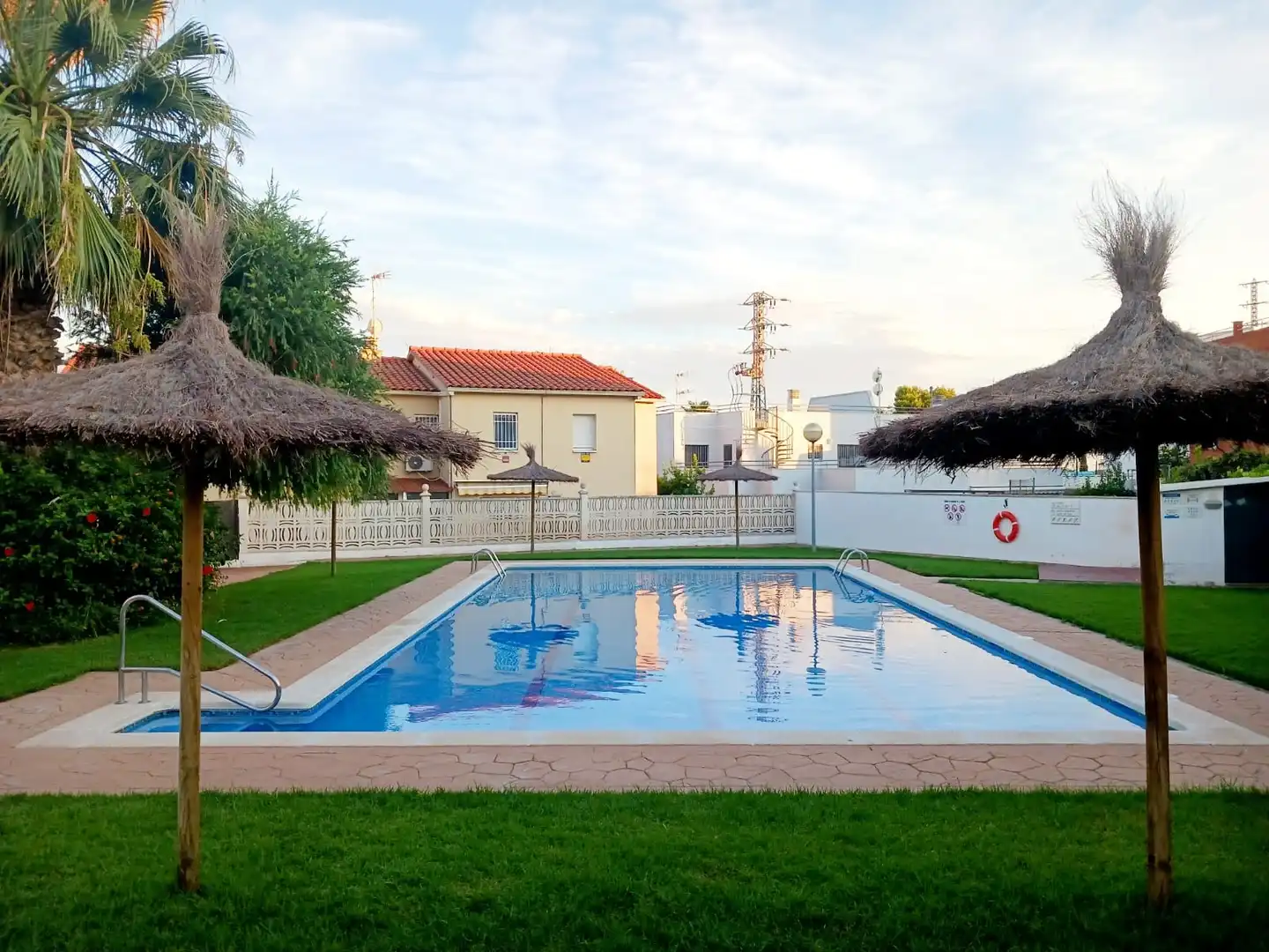 Piscina de Casa adosada en venta en Creixell con Aire acondicionado, Calefacción y Jardín privado