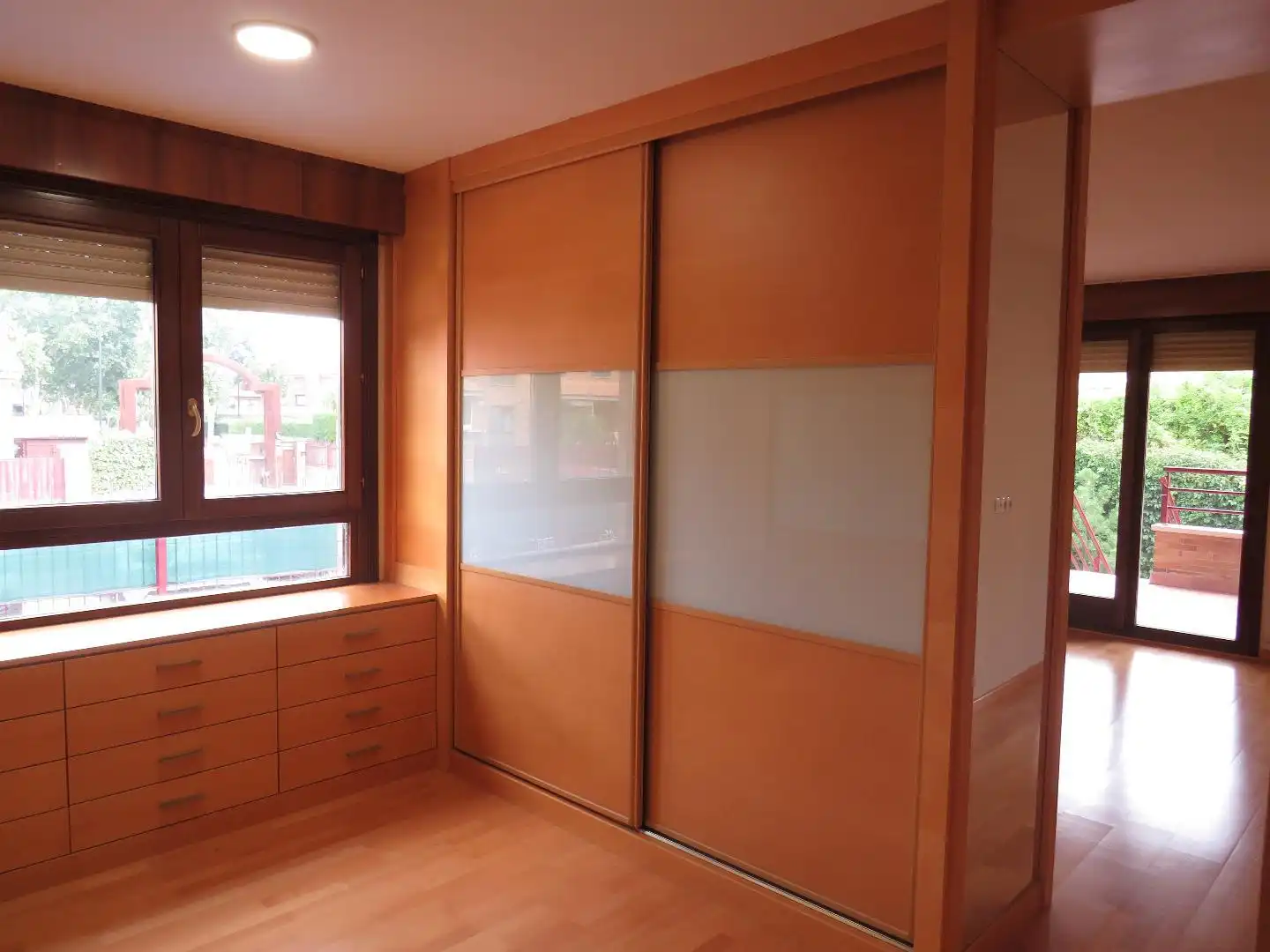 Bedroom of Detached homes for sale in Zaragoza  with Terrace, Storage room and Swimming Pool