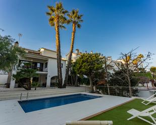 Piscina de Casa o xalet en venda en Sitges amb Aire condicionat, Calefacció i Jardí privat