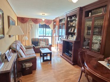 Appartement avec ascenseur à vendre à Calle Ingenieros Pino y Amorena