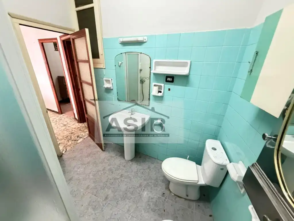 Baño de Piso en venta en Alzira con Terraza