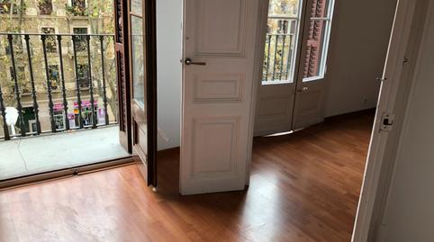 Foto 2 de Edifici en venda a Ronda de Sant Pau, 5, Sant Antoni, Barcelona