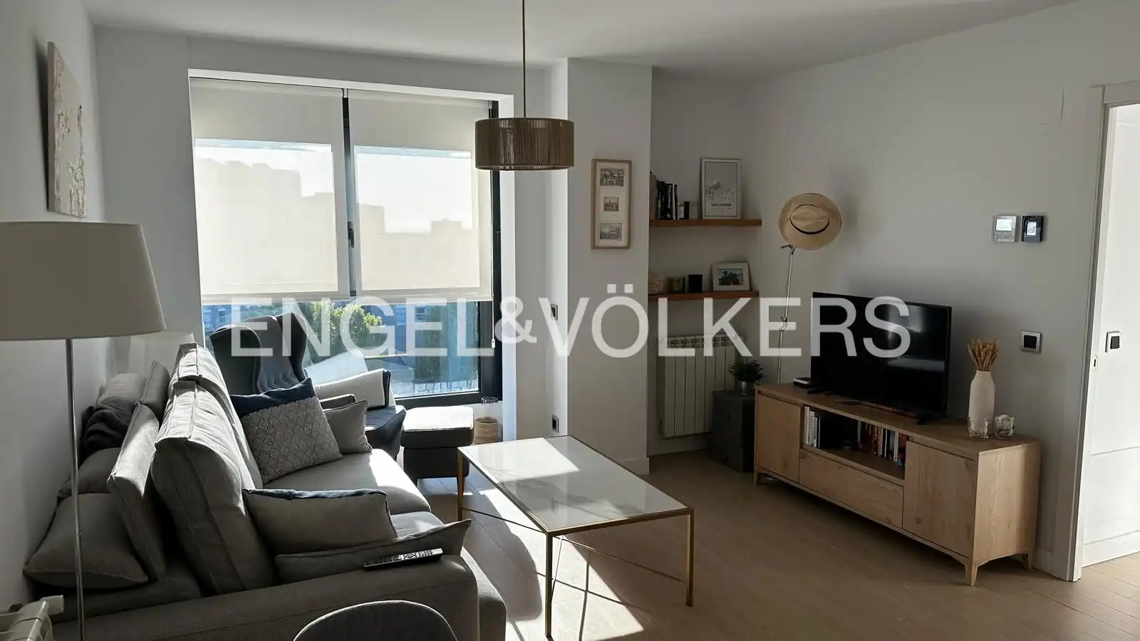 Sala de estar de Piso de alquiler en Madrid con Aire acondicionado, Calefacción y Jardín privado