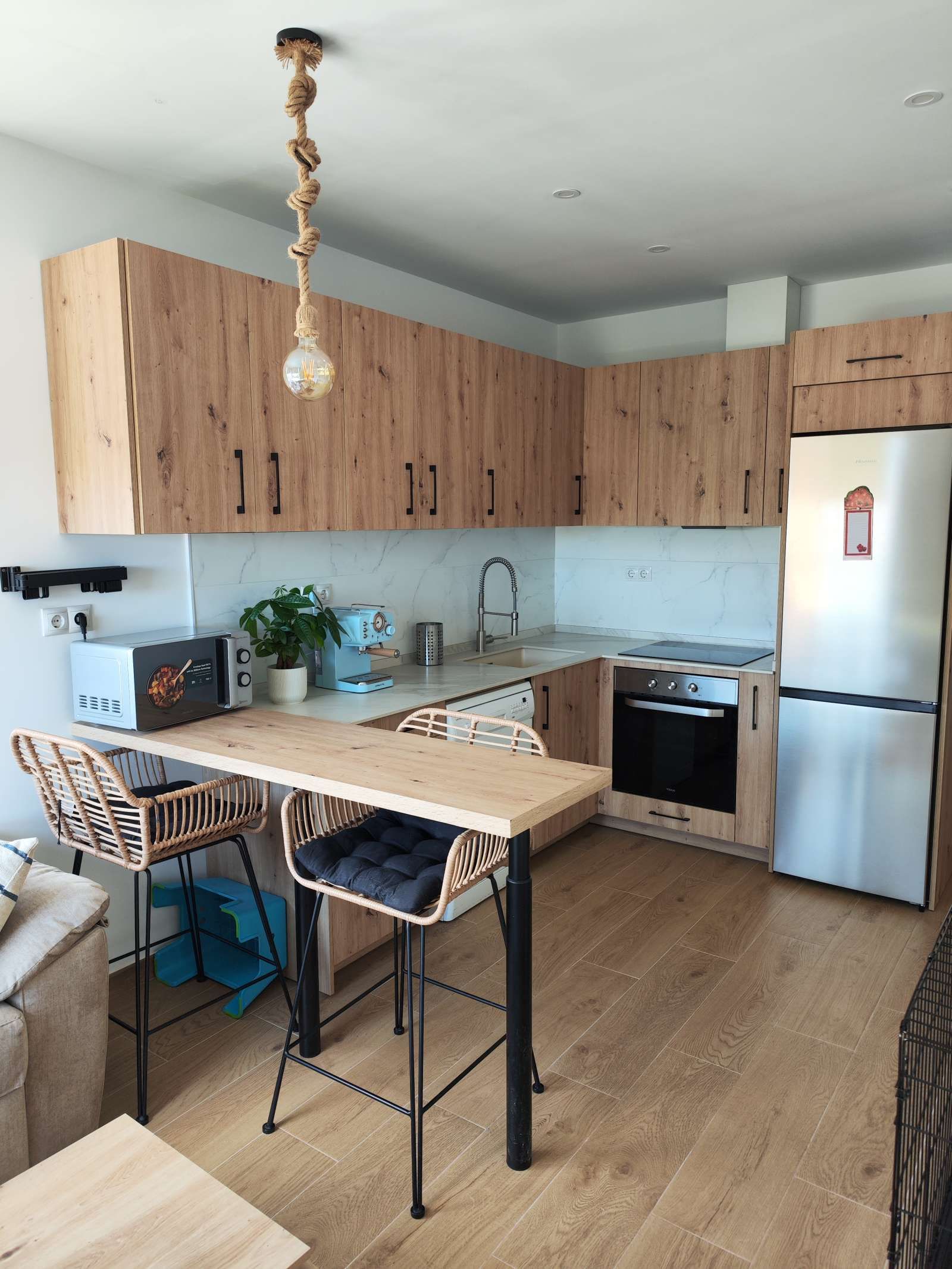 Cuina de Estudi per a compartir en Torremolinos amb Aire condicionat, Terrassa i Moblat