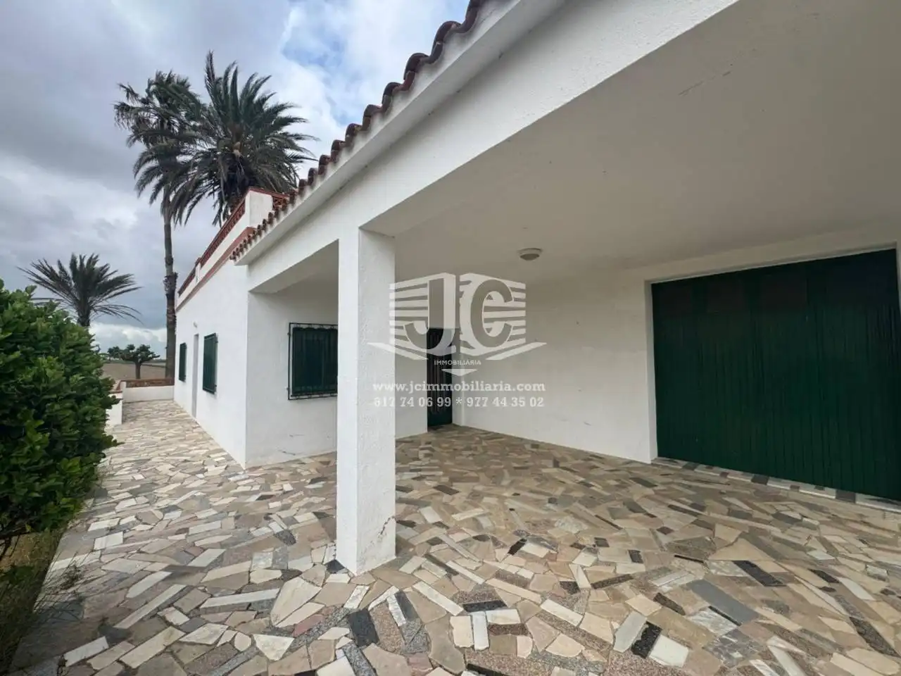 Vista exterior de Casa o chalet en venta en Amposta con Jardín privado, Terraza y Amueblado