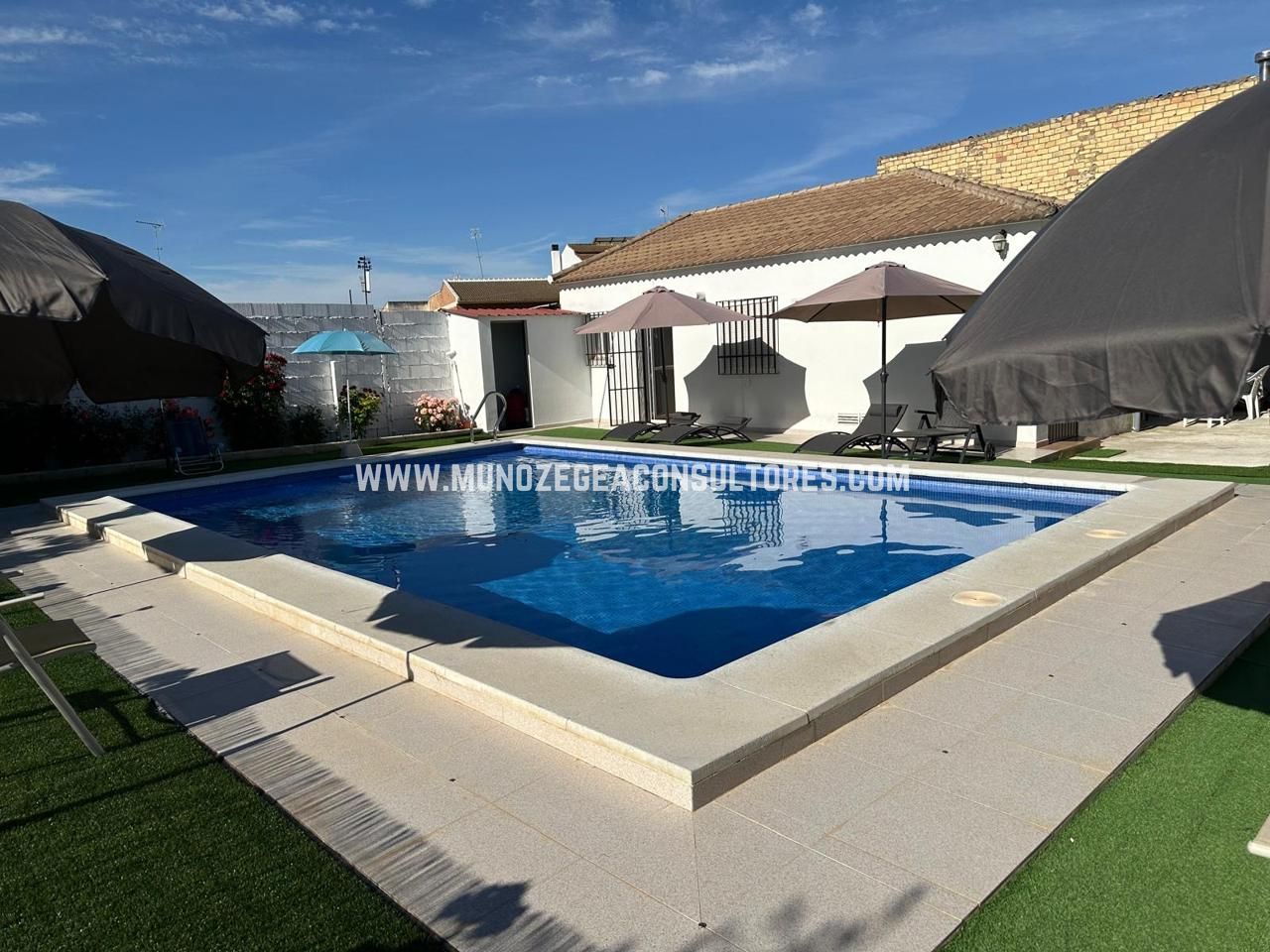 Piscina de Casa o chalet de alquiler en Lucena con Jardín privado, Terraza y Piscina