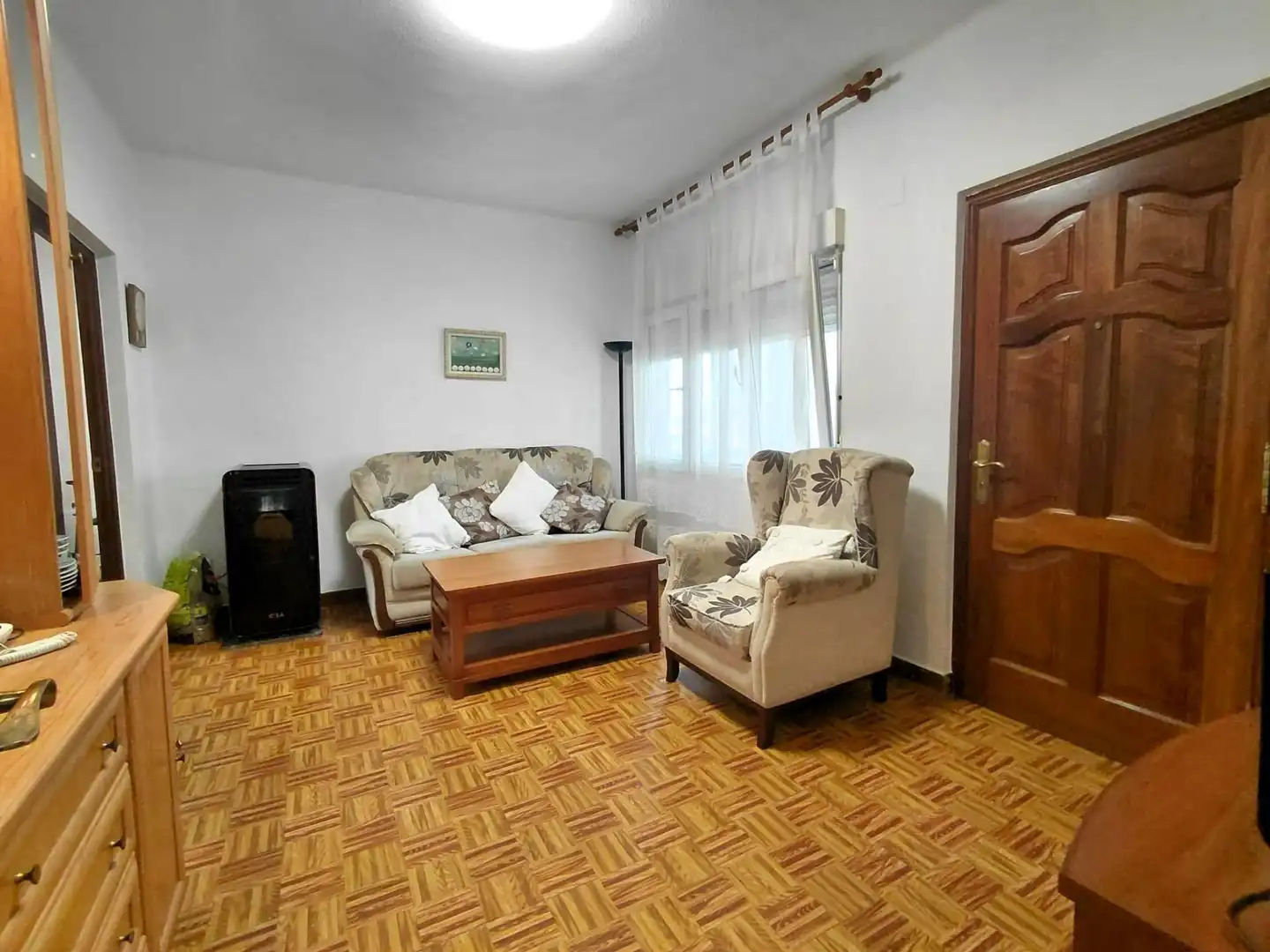Sala d'estar de Casa o xalet en venda en Piélagos amb Calefacció i Jardí privat