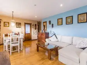 Sala d'estar de Casa o xalet en venda en Cudillero amb Aire condicionat, Calefacció i Jardí privat