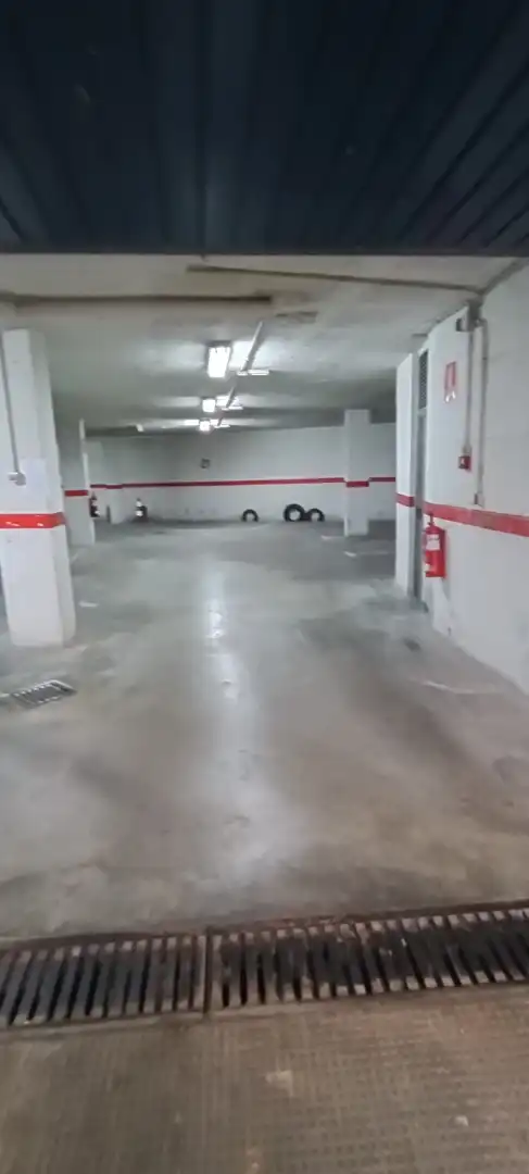 Aparcament amb ascensor en venda a Loja, imagen 3