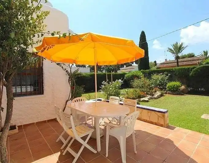 Terrasse von Haus oder Chalet zur Miete in Dénia mit Klimaanlage, Heizung und Privatgarten