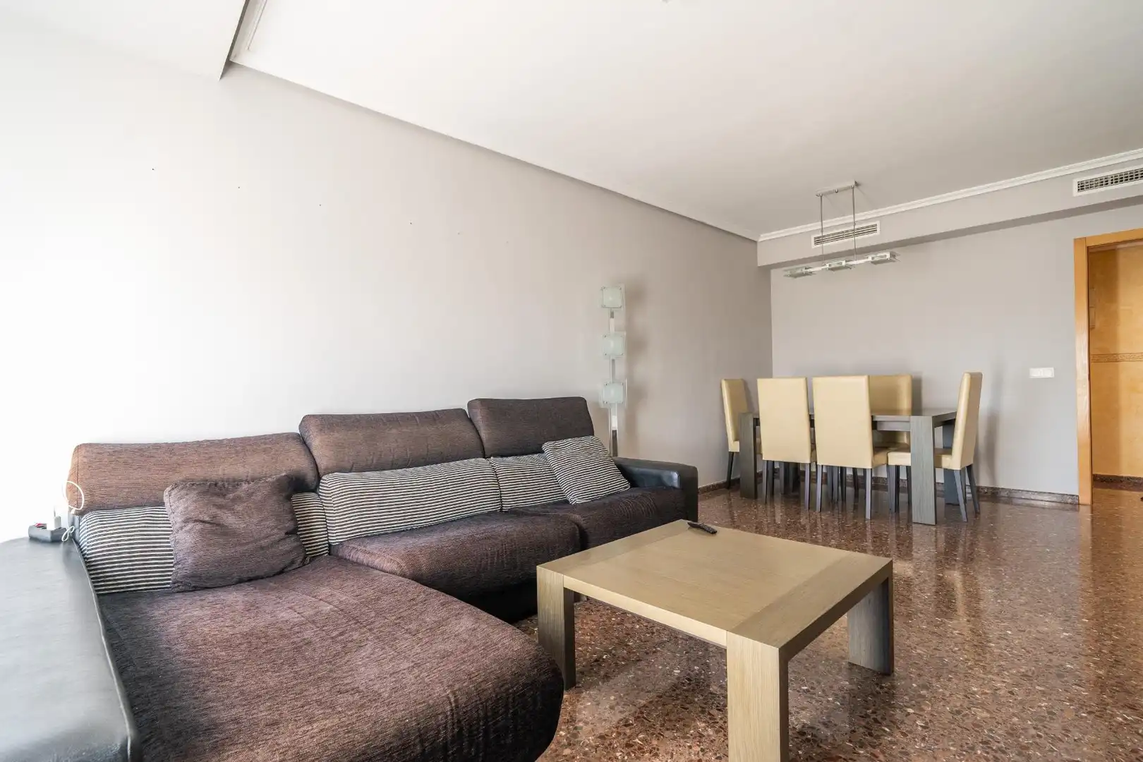 Sala d'estar de Pis en venda en Paiporta amb Aire condicionat i Traster