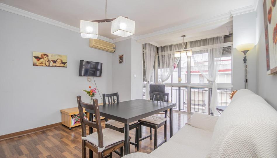 Photo 1 of Flat for sale in Calle Cisneo Alto, Cruz Roja, Sevilla