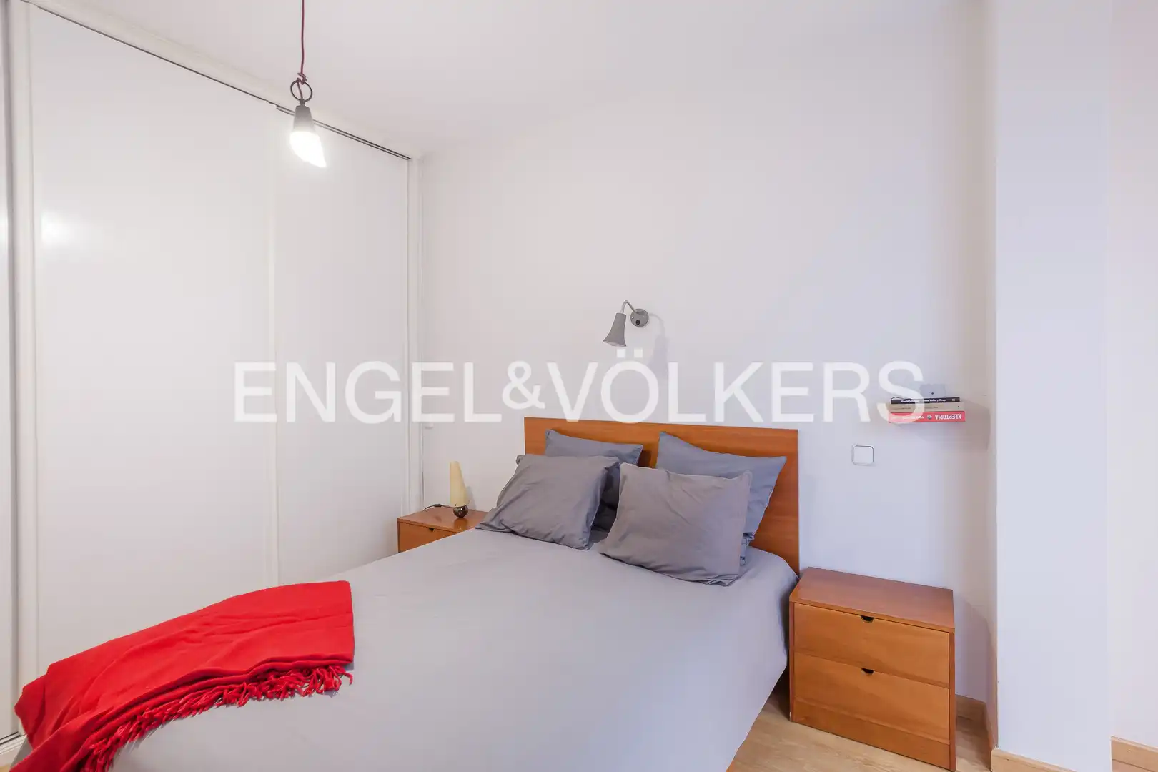 Schlafzimmer von Wohnung zur Miete in Madrid mit Klimaanlage, Heizung und Möbliert