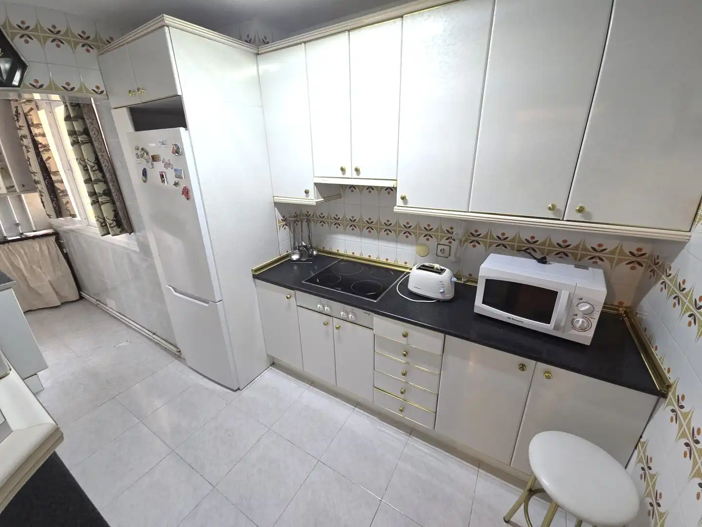 Kitchen of Flat for rent in Cáceres  with Air Conditioner, Heating and Terrace