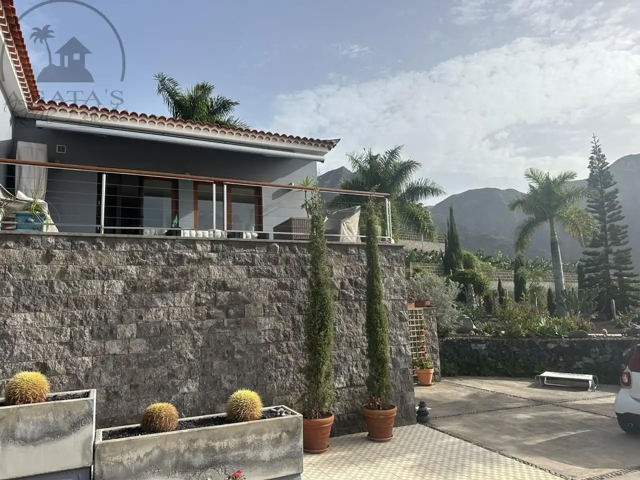 Vista exterior de Casa o xalet en venda en Buenavista del Norte amb Jardí privat i Terrassa