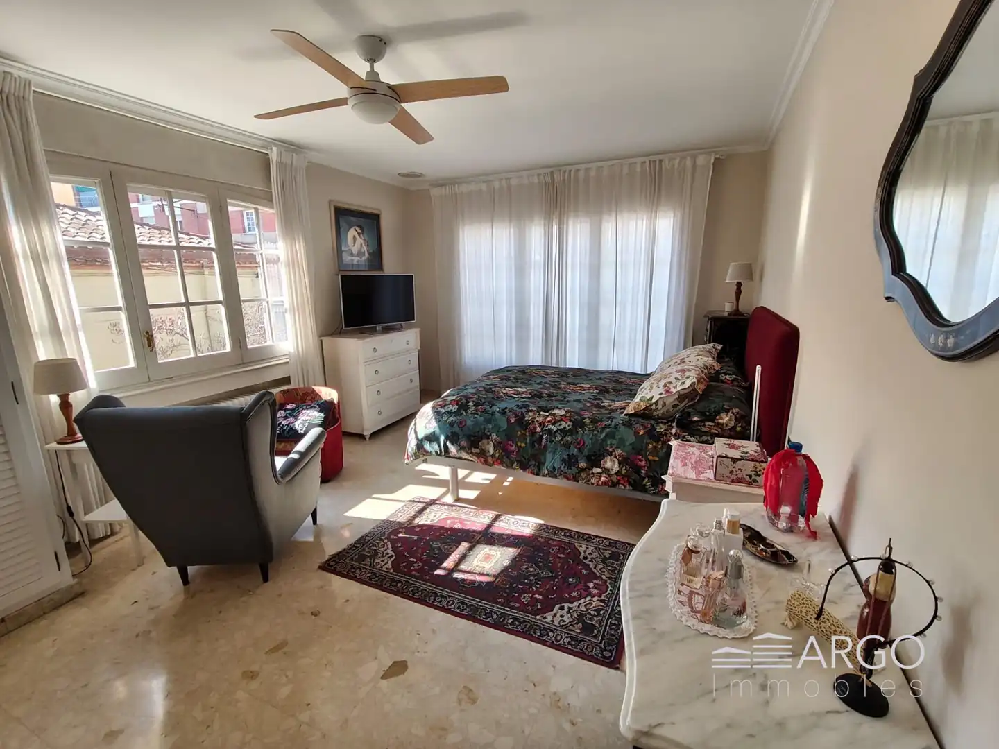 Dormitori de Casa o xalet en venda en Montcada i Reixac amb Aire condicionat i Jardí privat