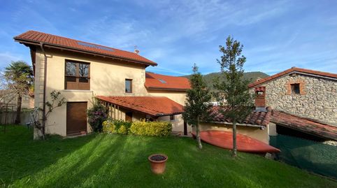 CASA EN PESUES VAL DE SAN VICENTE