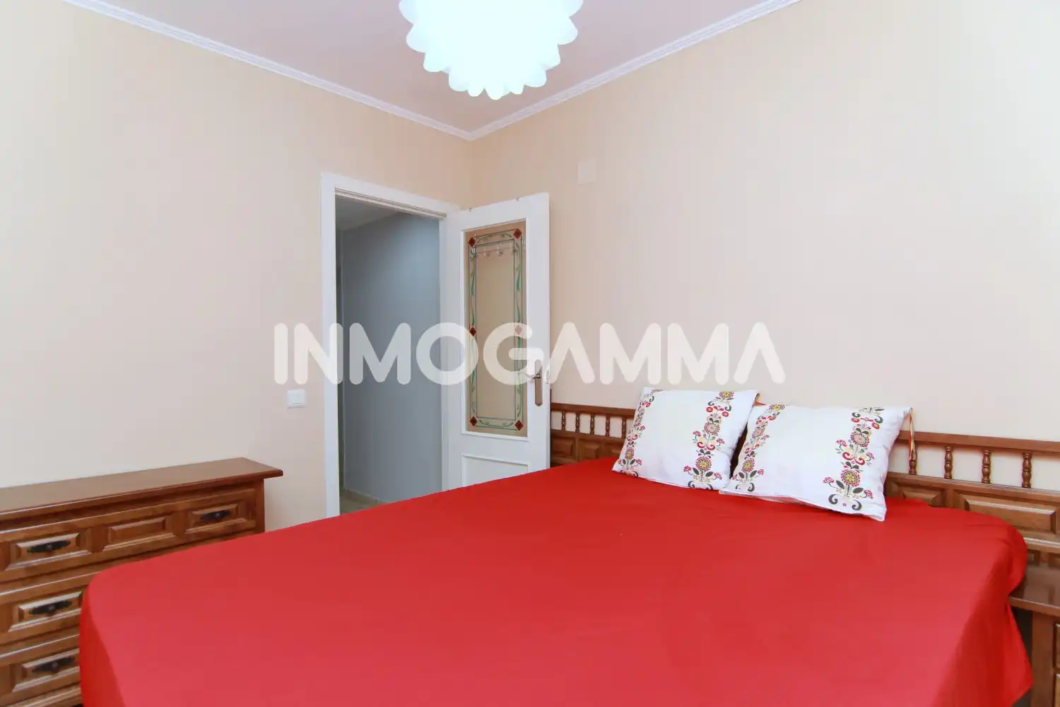 Schlafzimmer von Maisonette zum Verkauf in Cullera mit Klimaanlage, Abstellraum und Balkon