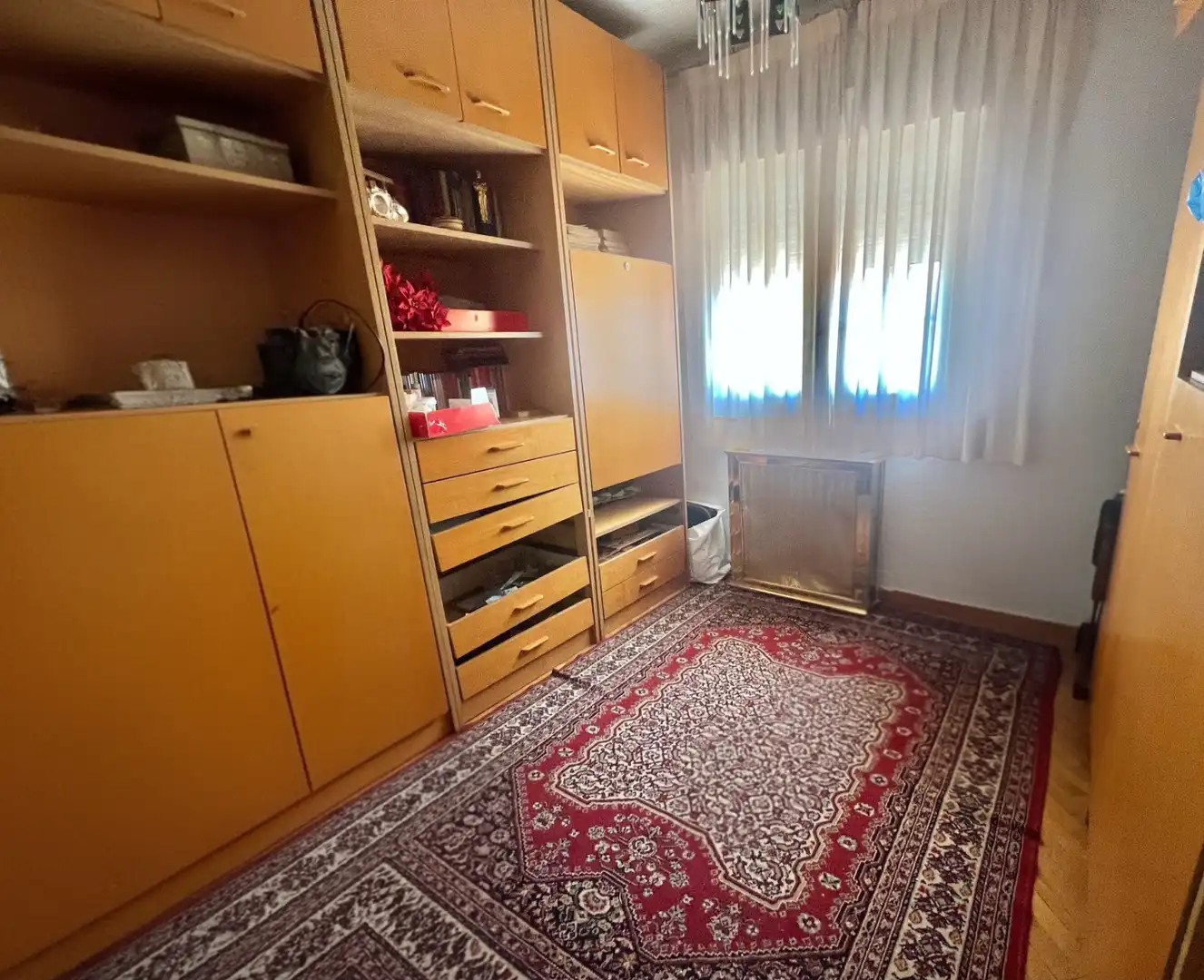 Habitación de Casa adosada en venta en Madrid con Aire acondicionado, Calefacción y Jardín privado