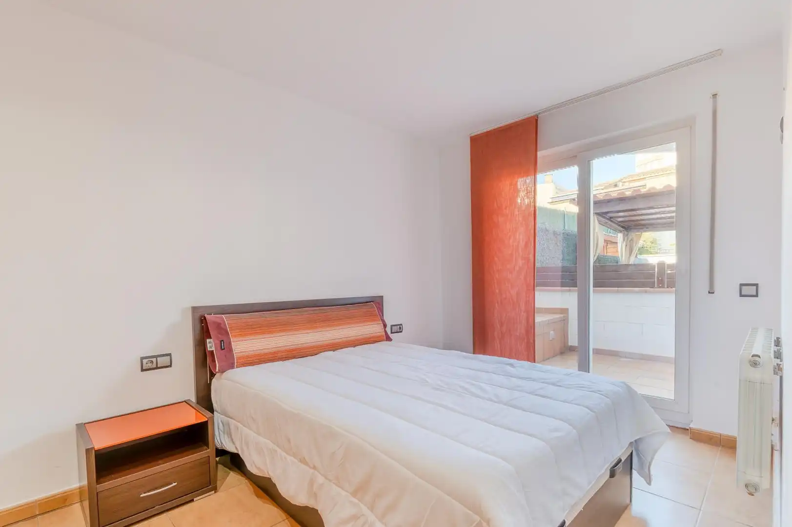Habitación de Piso en venta en Cassà de la Selva con Aire acondicionado, Calefacción y Terraza