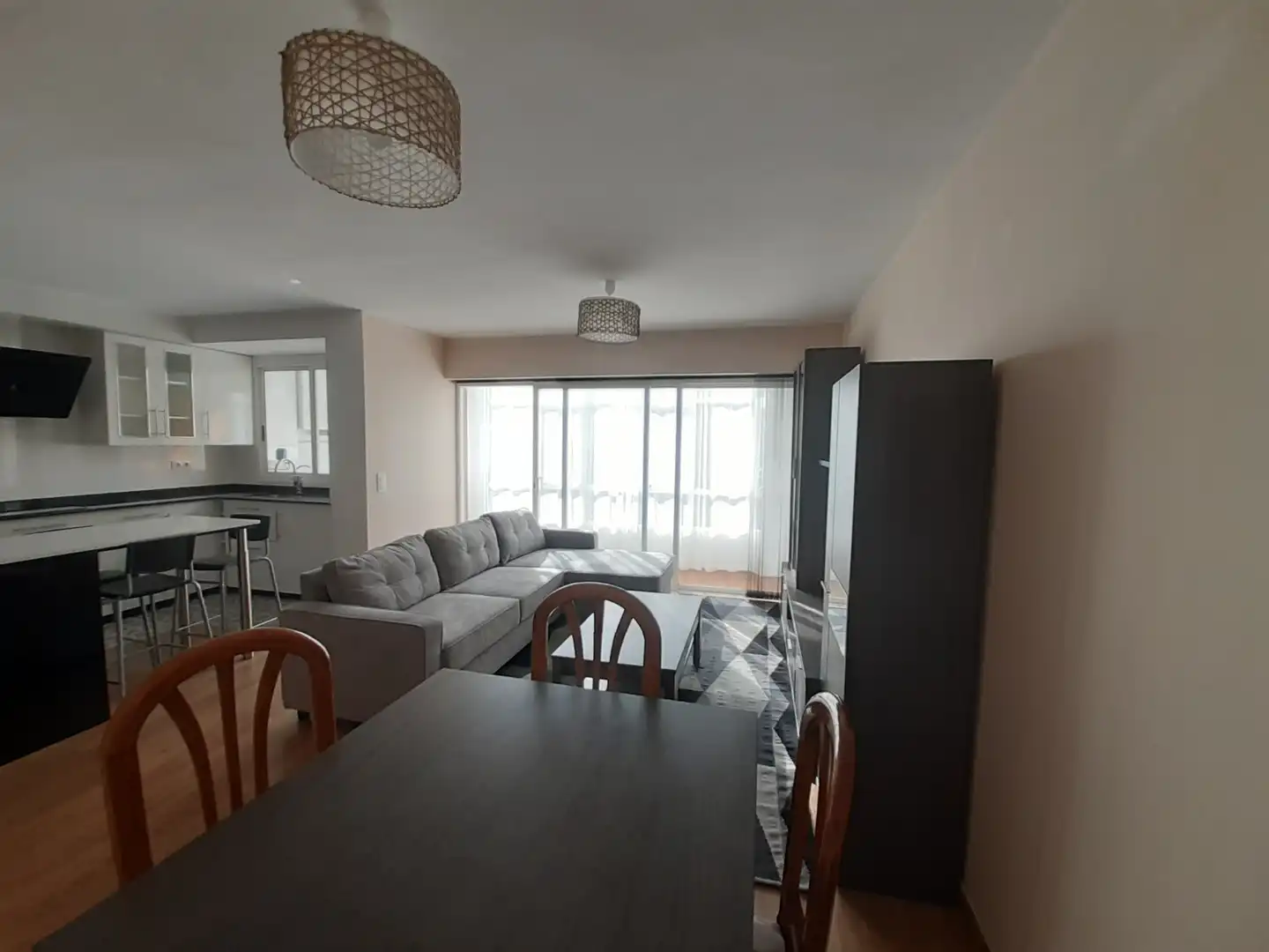 Living room of Flat for rent in Santiago de Compostela   with Heating, Furnished and Oven
