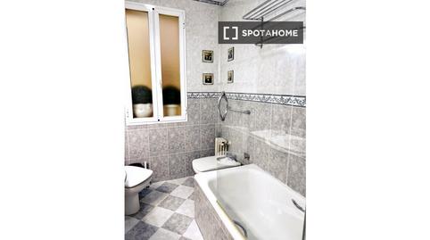 Foto 5 de Pis per a compartir a Fuente del Berro, Madrid