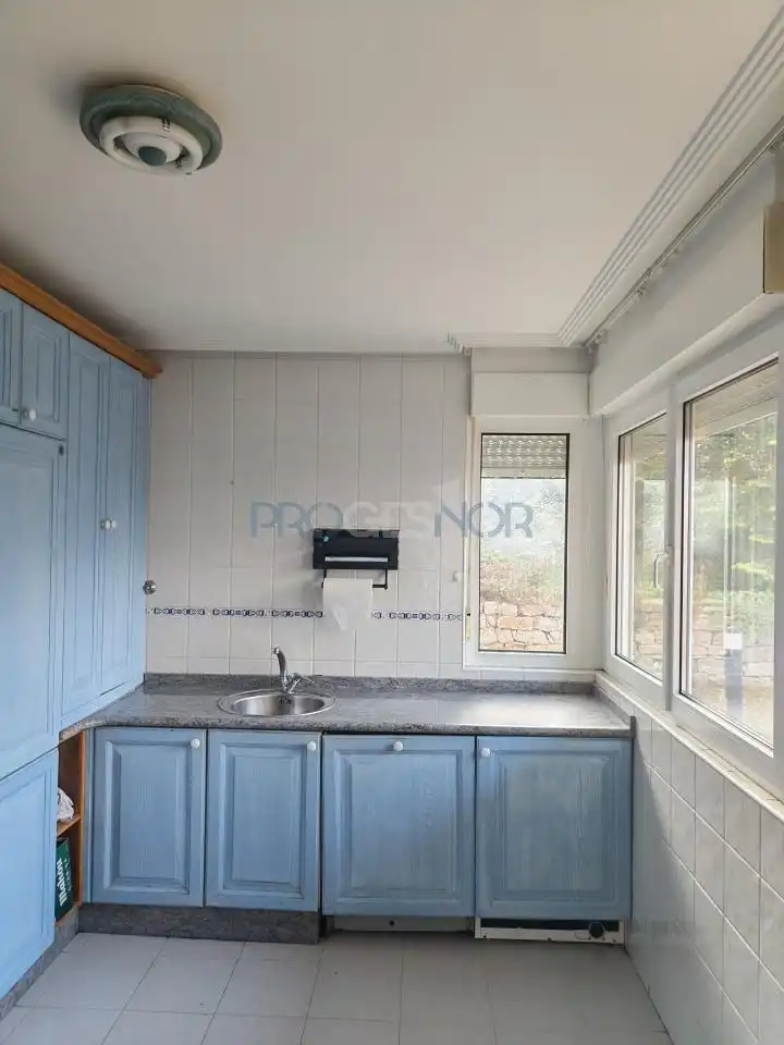 Cocina de Casa o chalet en venta en Sariegos con Calefacción, Jardín privado y Terraza