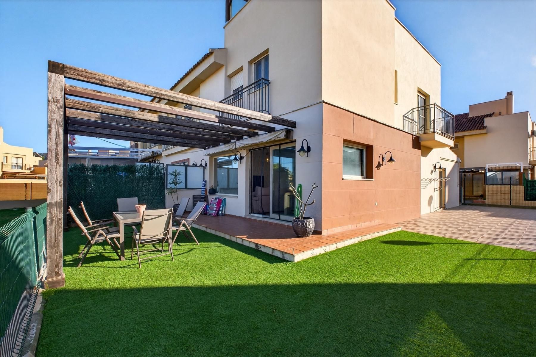 Terrace of Single-family semi-detached for sale in Alhaurín de la Torre  with Air Conditioner, Heating and Private garden