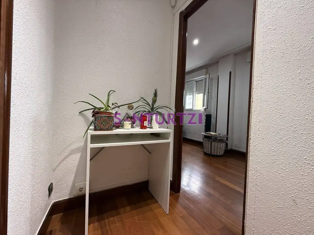 Bedroom of Flat for sale in Santurtzi   with Heating