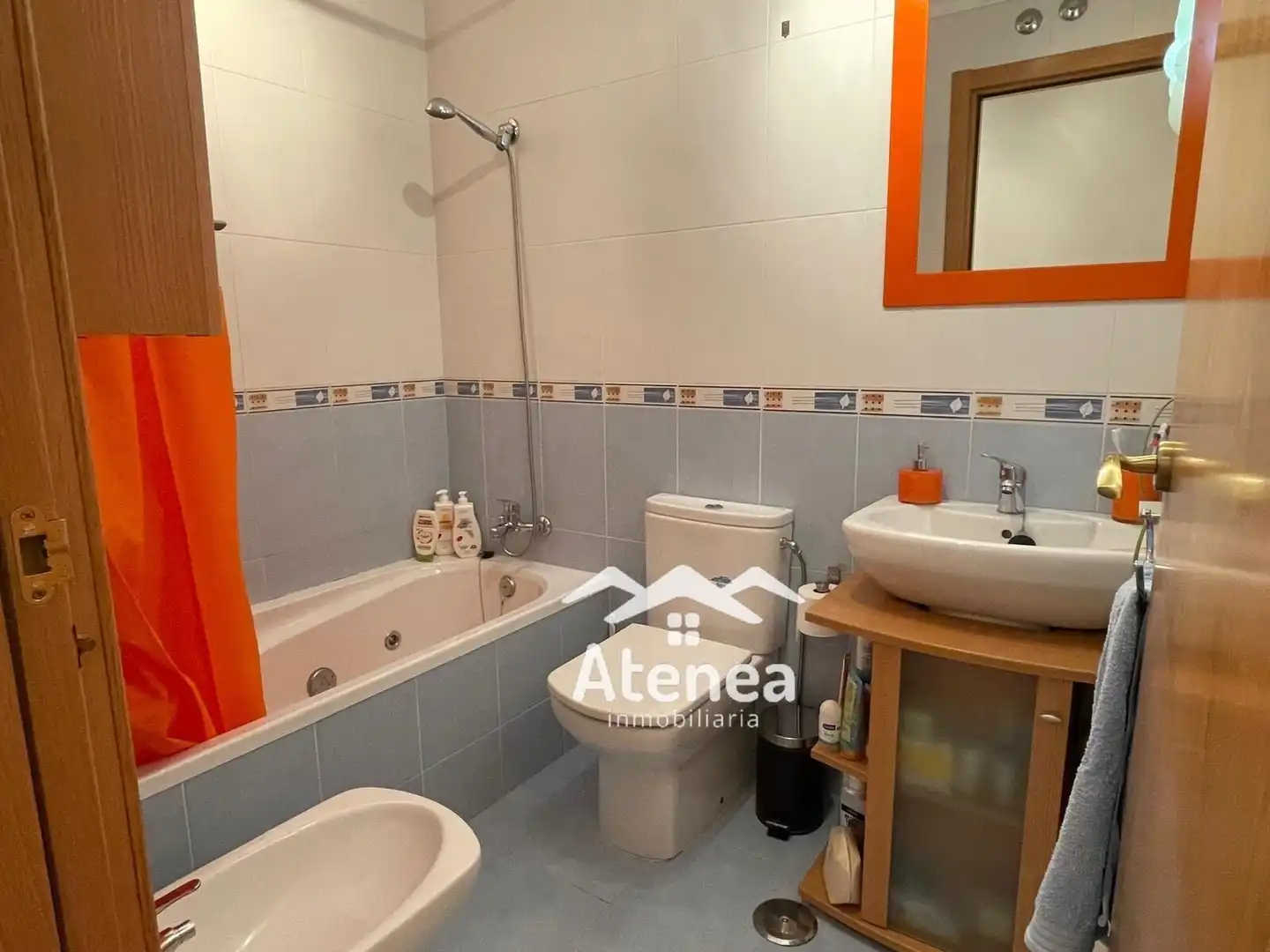 Baño de Ático en venta en La Roda con Aire acondicionado, Calefacción y Terraza