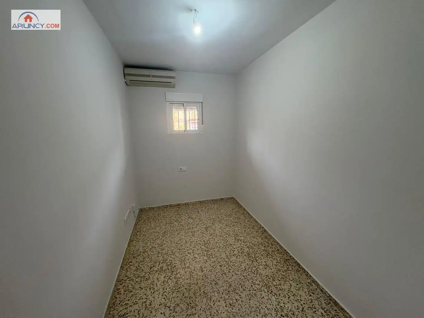 Piso de alquiler en Sevilla con Aire acondicionado y Balcón