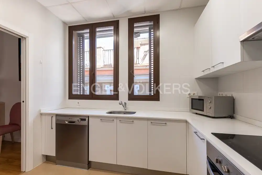Cuina de Pis de lloguer en Valencia amb Aire condicionat, Calefacció i Parquet