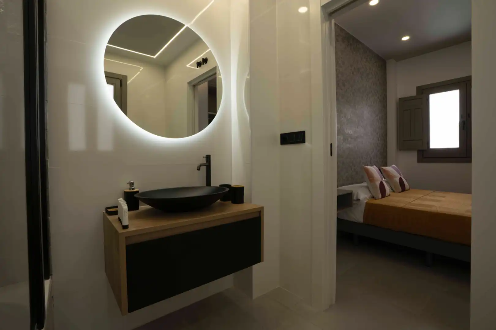 Badezimmer von Wohnung zur Miete in Granada mit Klimaanlage, Heizung und Möbliert
