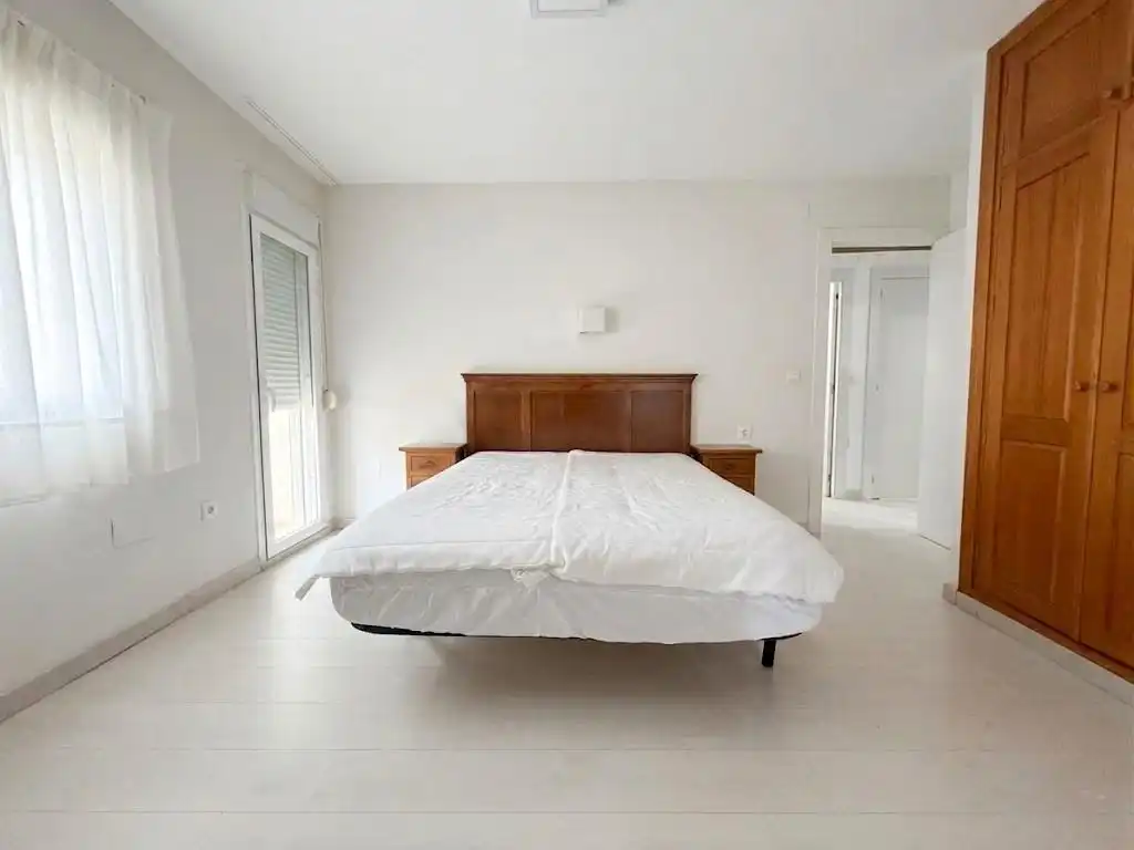 Habitación de Piso de alquiler en Málaga Capital con Aire acondicionado, Terraza y Amueblado