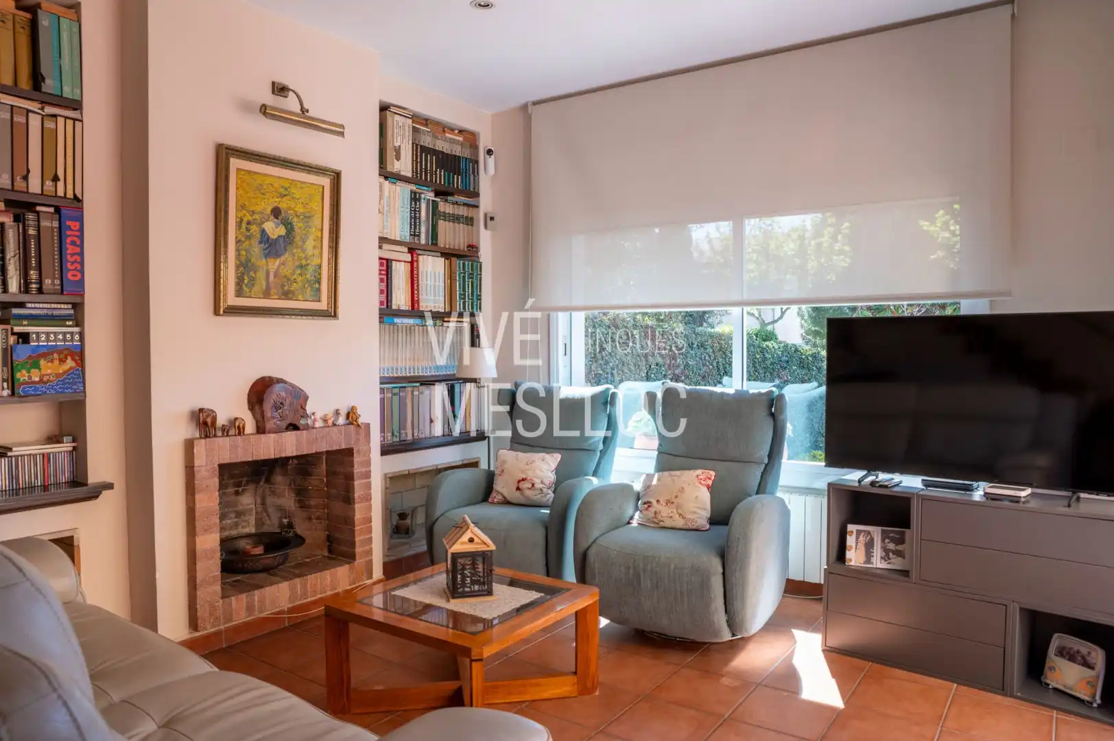 Sala de estar de Casa o chalet en venta en El Masnou con Aire acondicionado, Calefacción y Jardín privado
