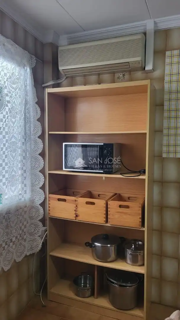 Habitación de Piso de alquiler en El Verger con Aire acondicionado, Amueblado y Balcón