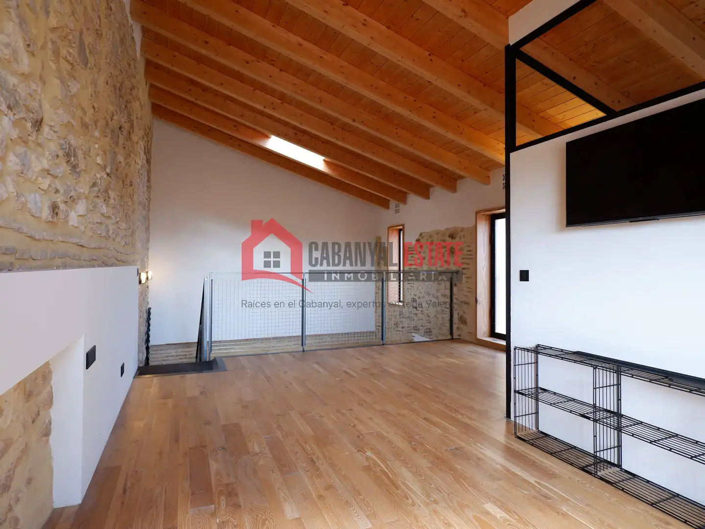 Living room of Houses for sale in Valencia  with Air Conditioner and Heating