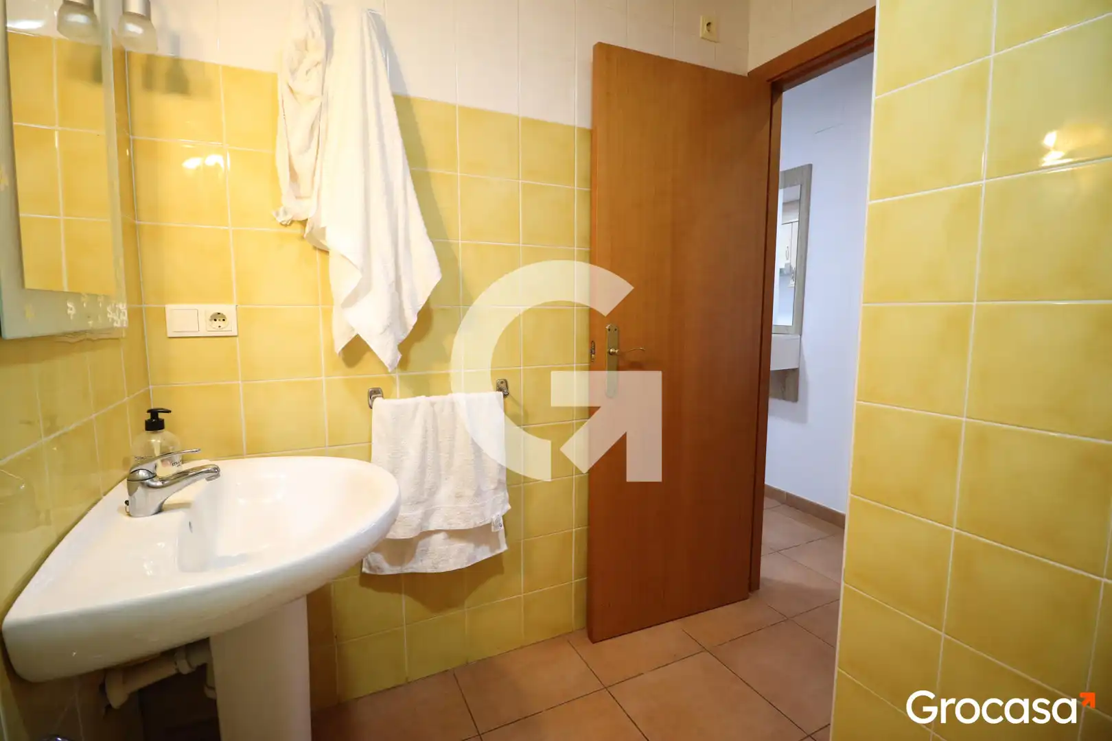 Bathroom of Flat for sale in Sagunto / Sagunt  with Terrace, Furnished and Oven