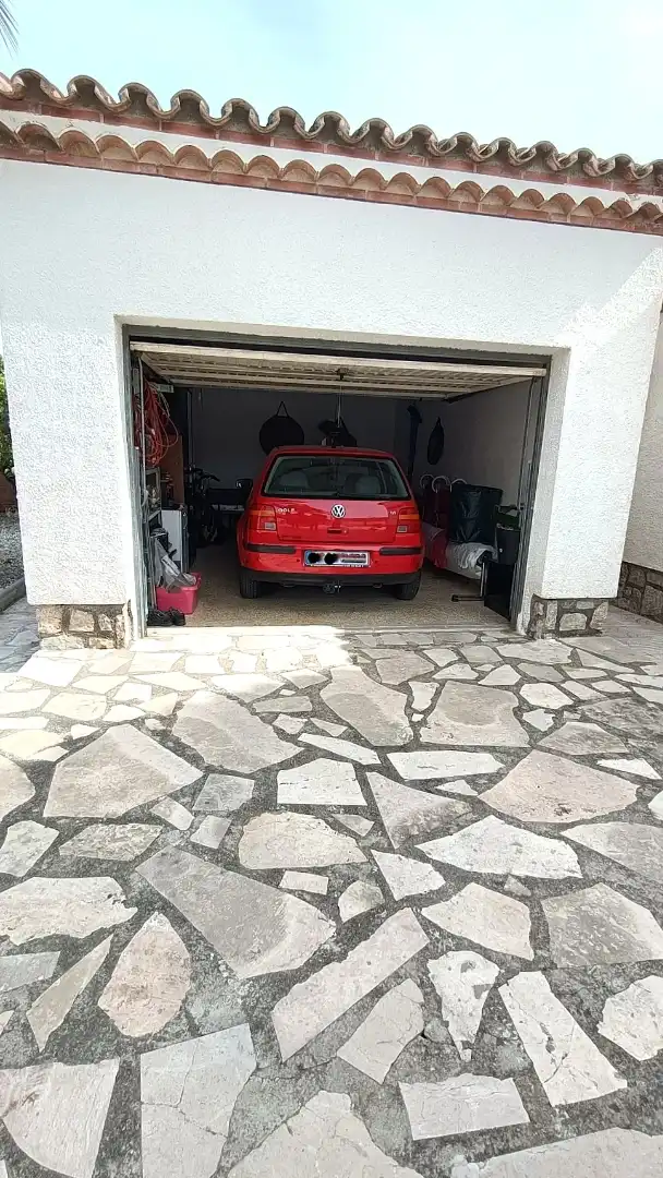 Aparcament de Casa o xalet en venda en Mont-roig del Camp amb Aire condicionat, Calefacció i Jardí privat