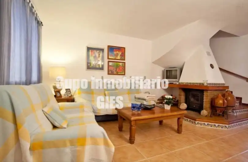 Sala de estar de Casa adosada en venta en Sueca con Aire acondicionado, Calefacción y Terraza