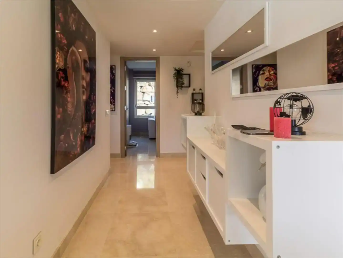 Flat for sale in Benahavís  with Air Conditioner, Private garden and Parquet flooring