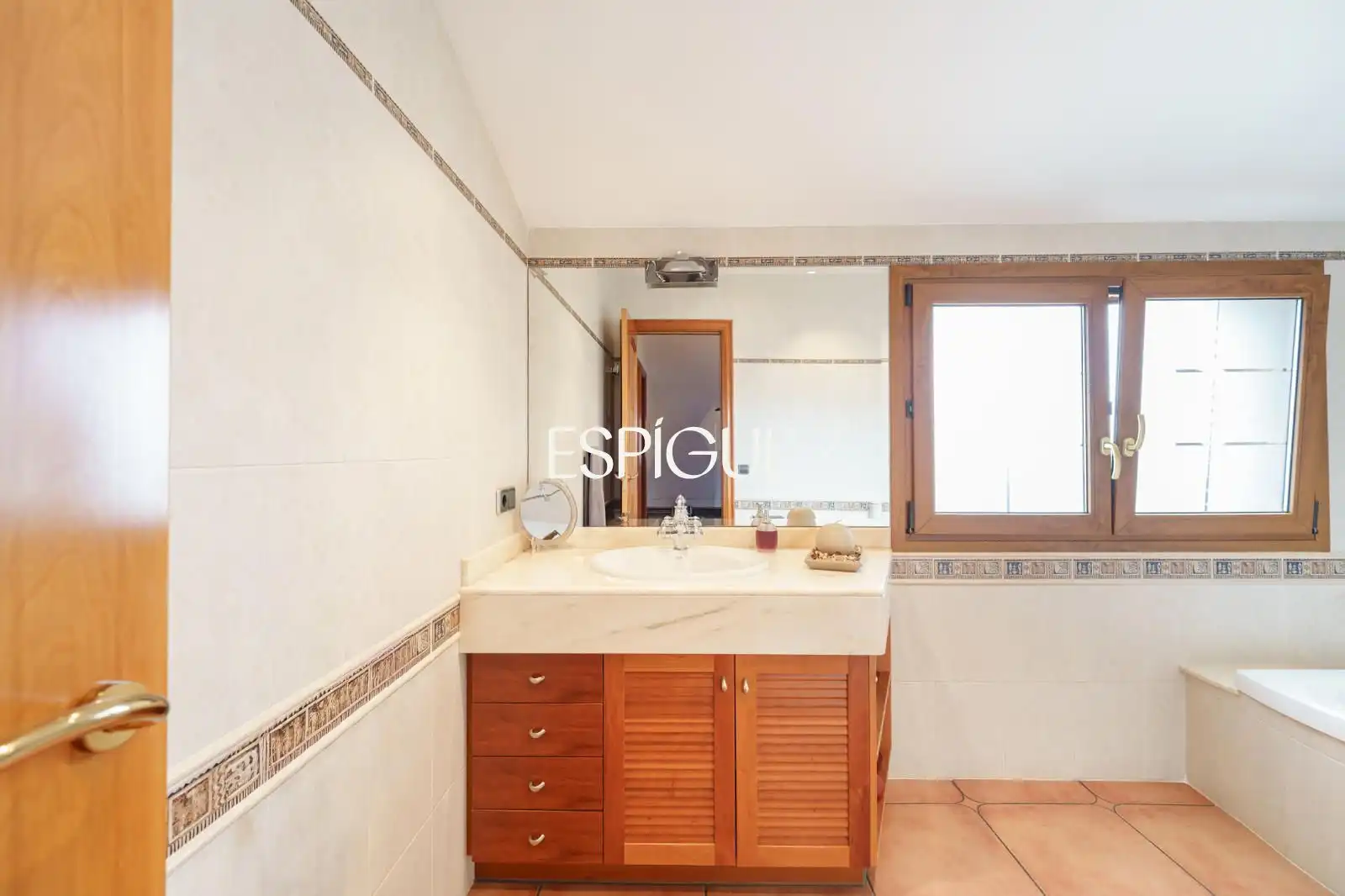 Bany de Casa o xalet en venda en Argentona amb Calefacció, Jardí privat i Terrassa