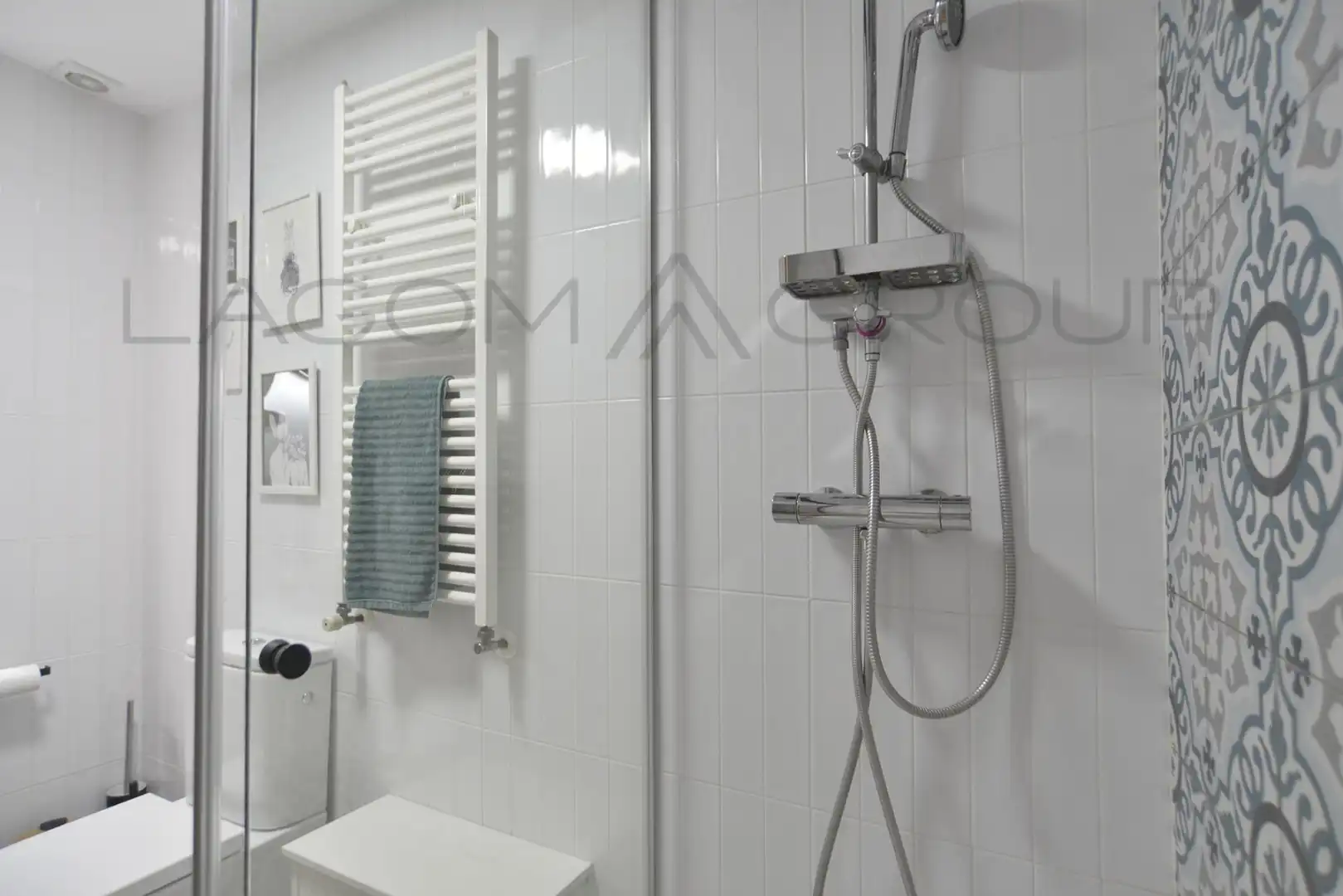 Bathroom of Duplexes for sale in Viladecans  with Air Conditioner, Heating and Terrace