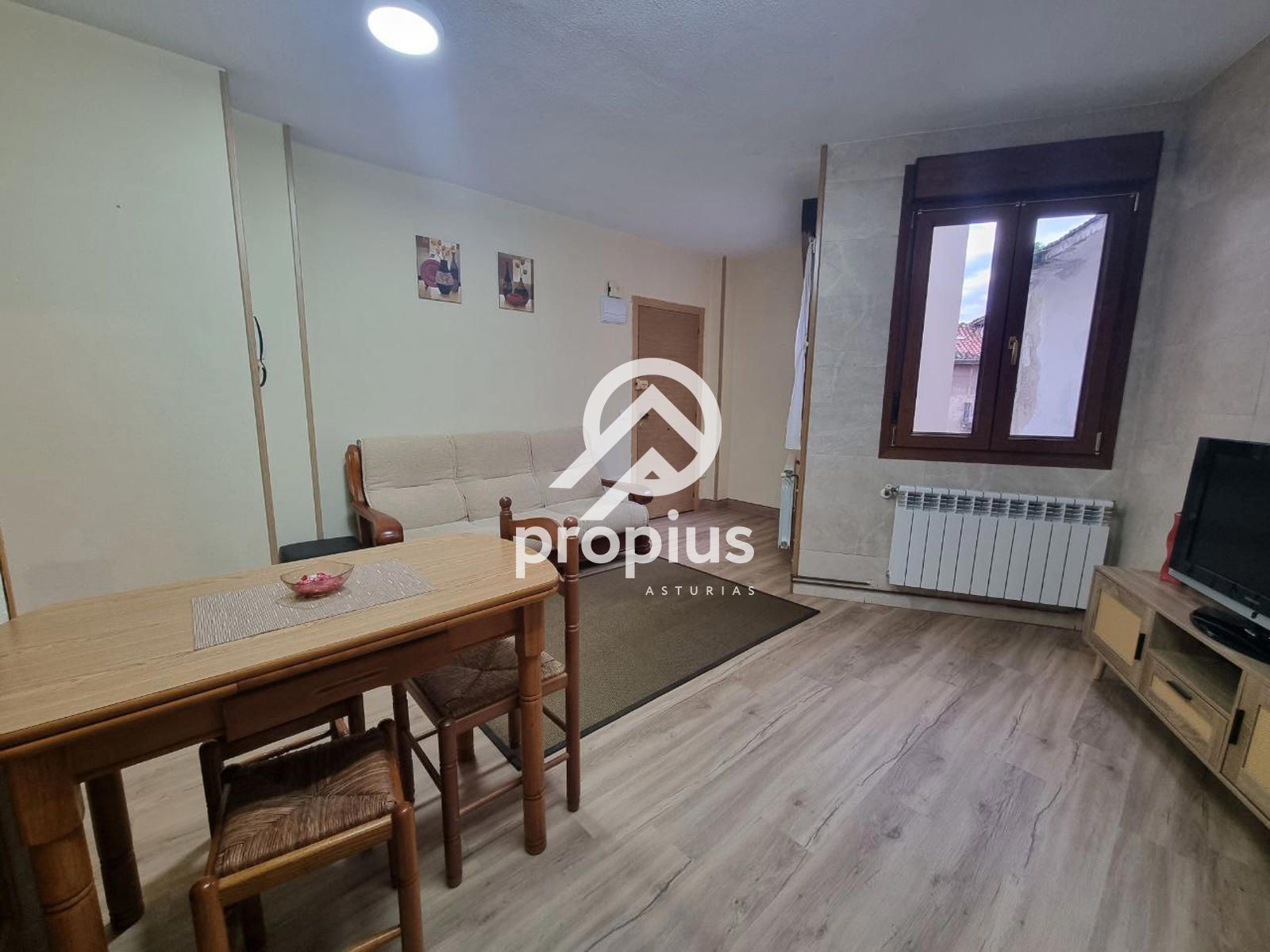 Dormitori de Pis en venda en Llanes amb Calefacció, Parquet i Forn