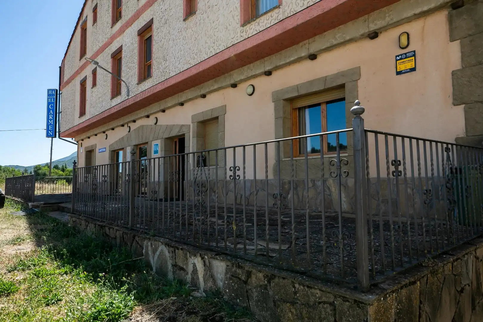 Außenansicht von Gebäude zum Verkauf in Puente la Reina de Jaca